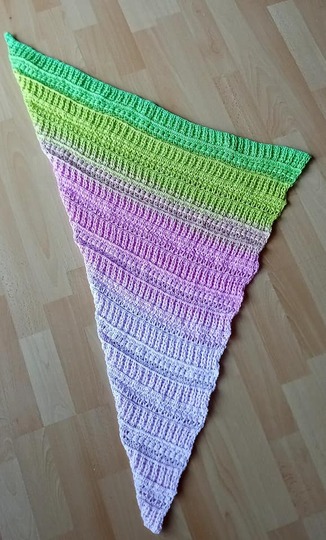 Tuch Frühlingsübergang - asymetrisches Tuch häkeln ohne Spitze