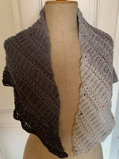 Tuch Frühlingsübergang - asymetrisches Tuch häkeln ohne Spitze