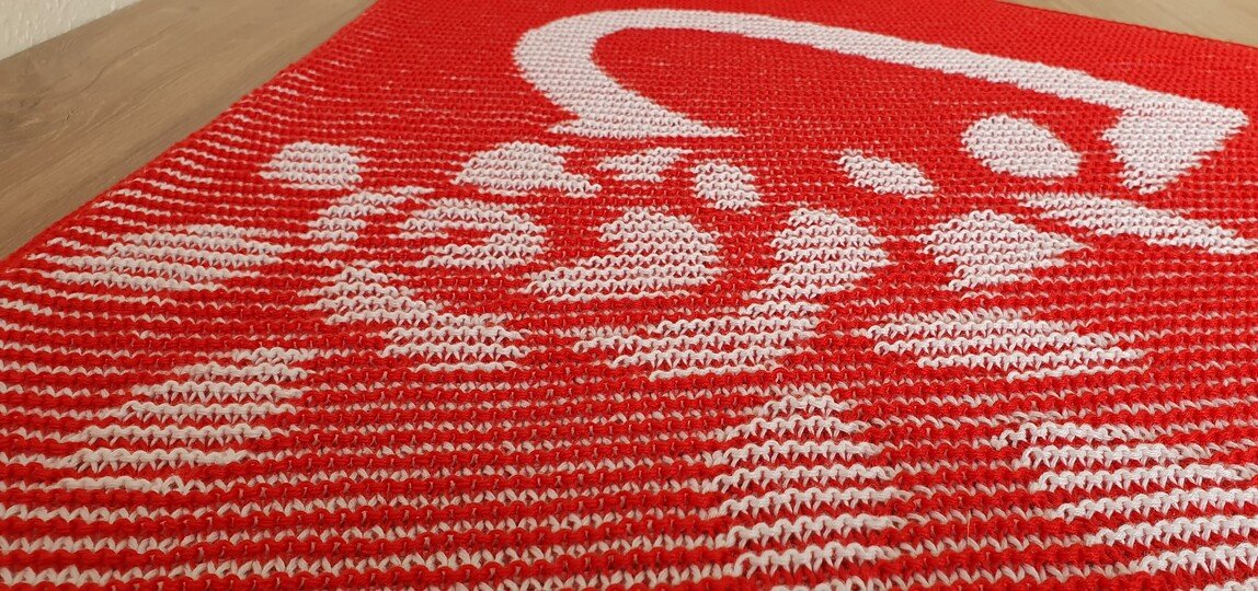 Heartflower, Shadow Knitting, Illusion Knitting, Motif Shawl