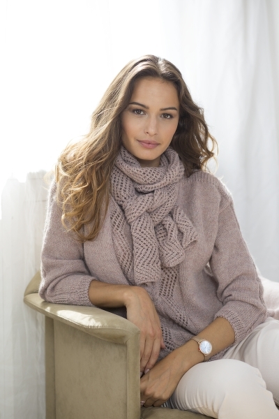 Strickanleitung: Pulli mit Saumbordüre und Lochmusterschal