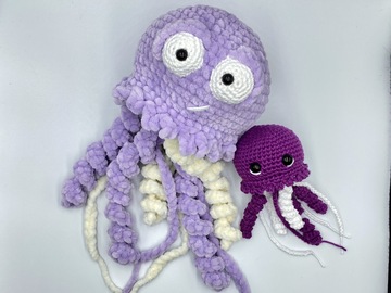 Crochet Pattern - Jellyfish "Glubschi" and her little friend "Fanny"