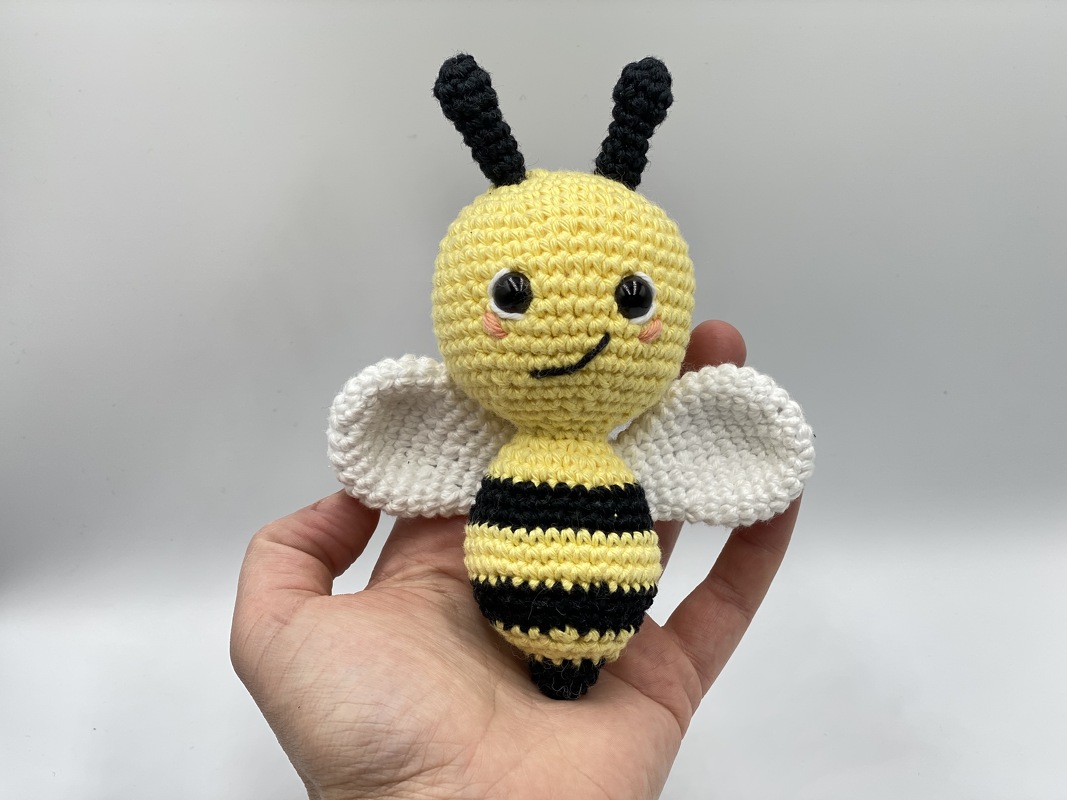 Pattern Susi´s Mini-Friends: Bee Lara - Image 9