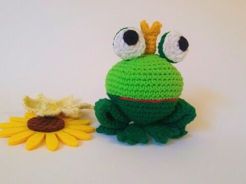 Frog. Crochet pattern