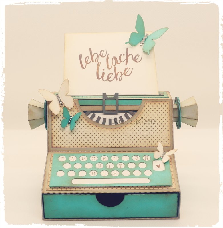 Bastelanleitung Schreibmaschine aus Papier - Bild 14