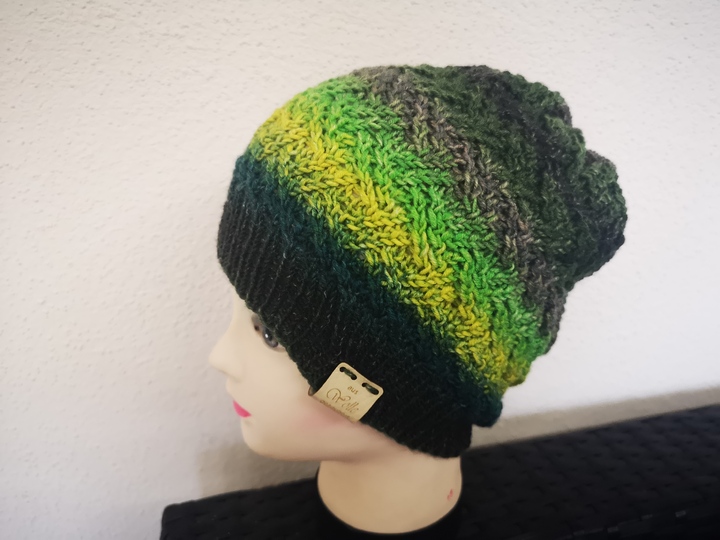 Strickanleitung Mütze *Greenery* tolles Flechtmusterverschiedene Größen