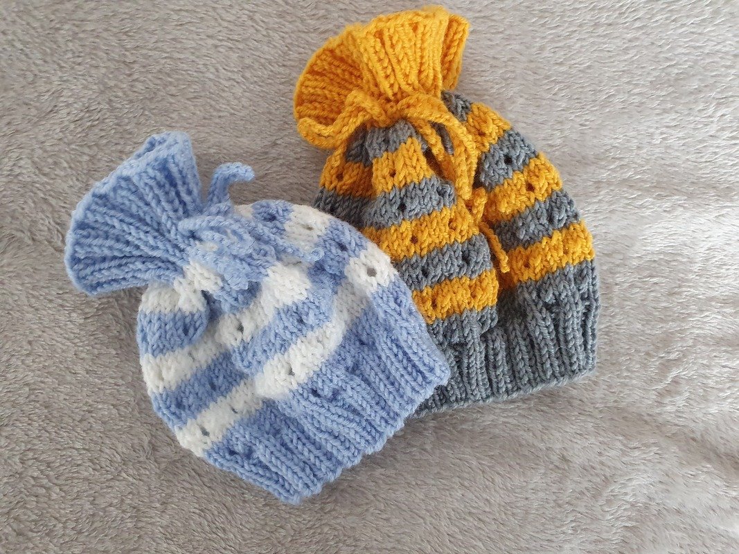 Strickanleitung Babymütze mit Kordel zum Zusammenziehen in zwei Größen!