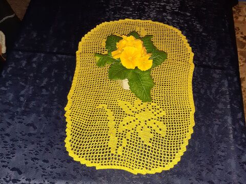 Tischläufer oval narzissen Häkelanleitung