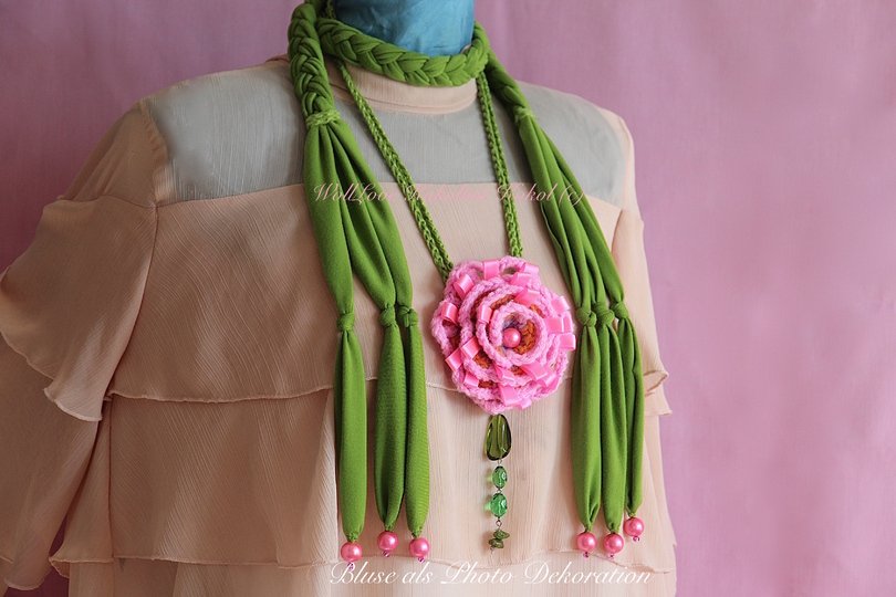 Anleitung Häkelblume Flower Power mit  Stoff Zopf