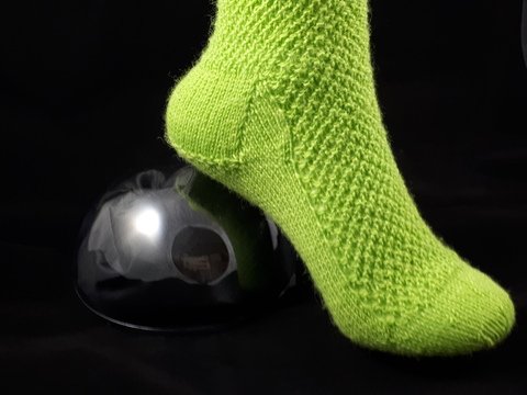 Strickanleitung Moos-Muster-Socke