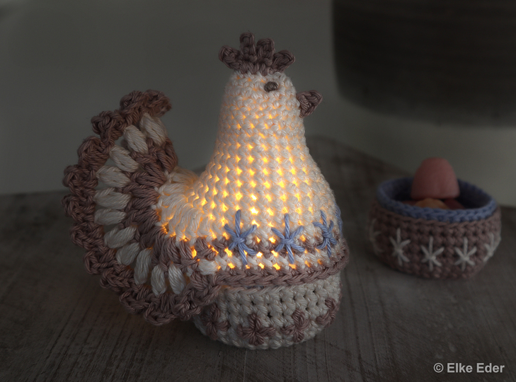 Economy Set "Unique Hens" - Egg warmer / Eggcup / Little Basket
