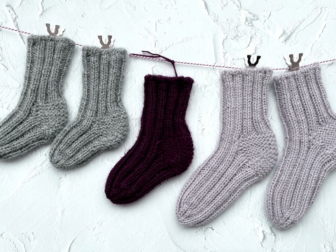 Strickanleitung Babysöckchen Größe 56 – 74