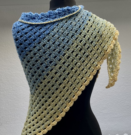 Pattern shawl "Spring"