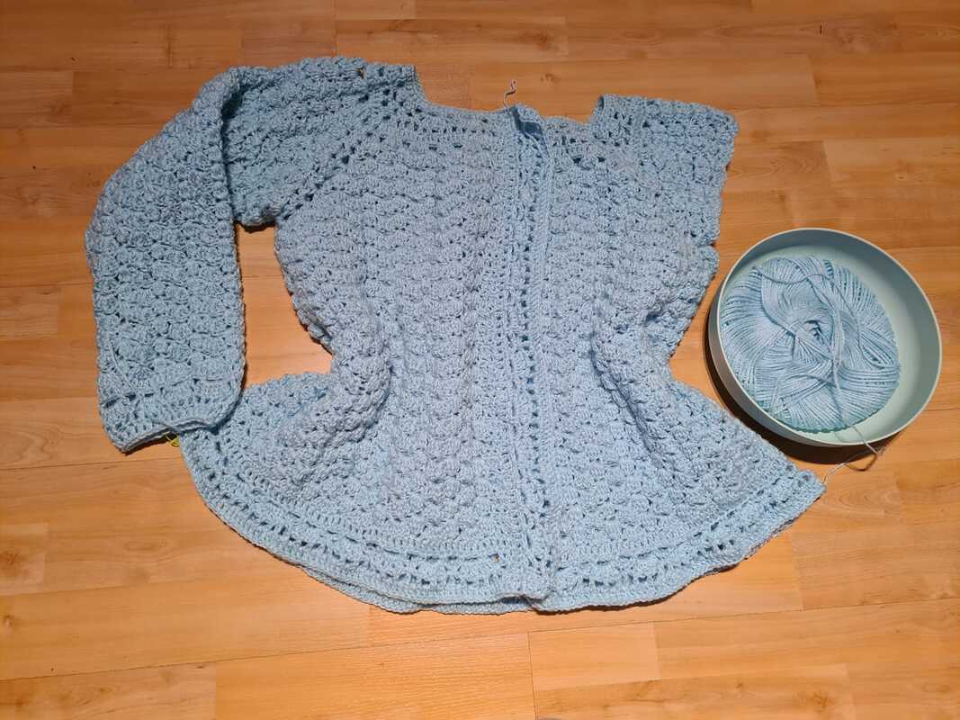 Anleitung Effektvolle RVO Weste Schwesterblut - Bild 4