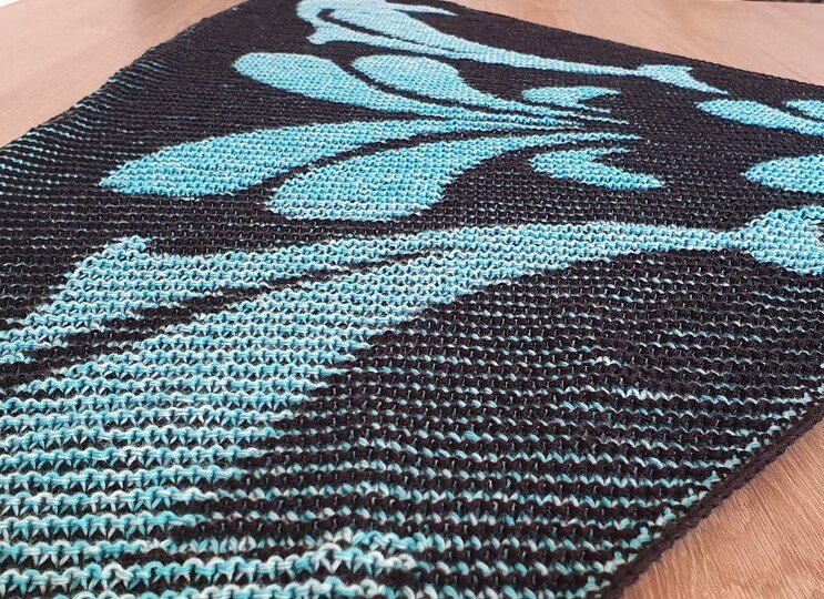 Dolphin, Shadow Knitting, Illusion Knitting, Motif Shawl