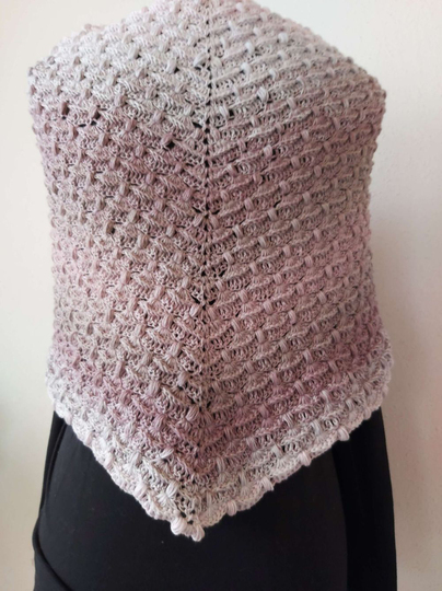 Häkelanleitung flaches dichtes Tuch Violetta