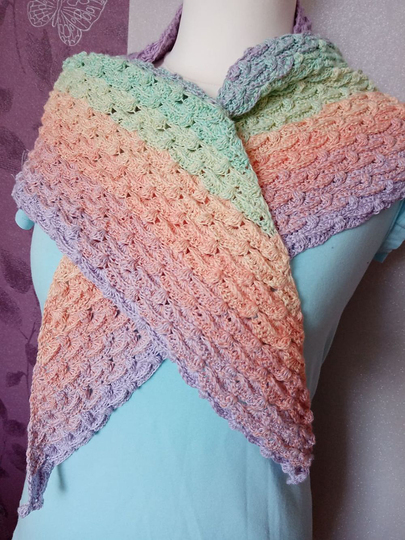 Häkelanleitung flaches dichtes Tuch Violetta