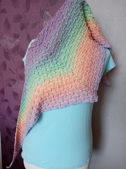 Häkelanleitung flaches dichtes Tuch Violetta