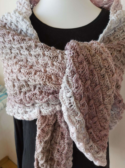 Häkelanleitung flaches dichtes Tuch Violetta