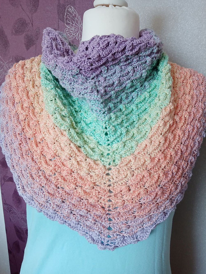 Häkelanleitung flaches dichtes Tuch Violetta