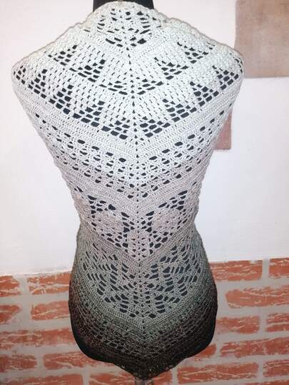 Tuch Leyla häkeln Dreieckstuch