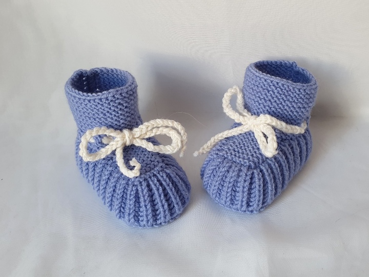 Strickanleitung Baby-Schuhe in 2 Größen ohne Nadelspiel  #284