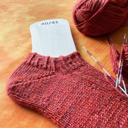 Anleitung Ein bisschen kurz - Sockenmuster