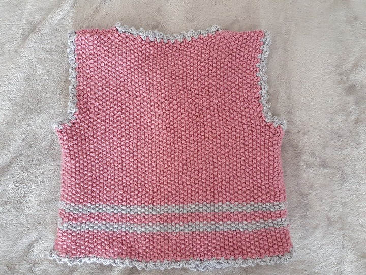 Strickanleitung Kinderweste Emilia Größe 110/116!