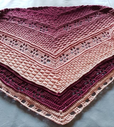 Anleitung Leilani "Blume des Himmels" flaches Dreieckstuch