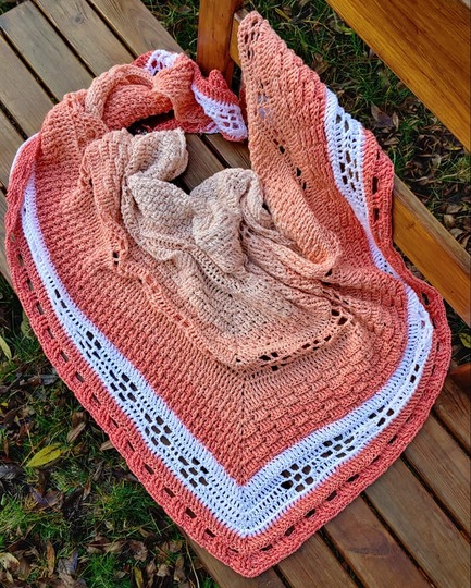 Anleitung Leilani "Blume des Himmels" flaches Dreieckstuch