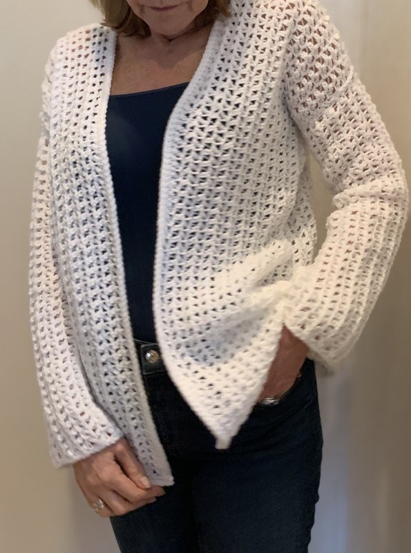 Pattern Wrapped in Tiny Chains Cardigan - Photos and pictures