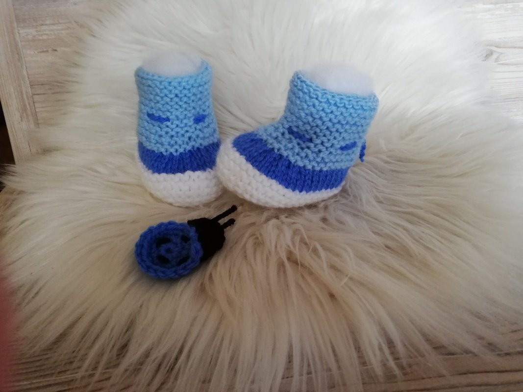 Strickanleitung Babyschuhe - ohne Nadelspiel - Sohlenlänge 10 cm