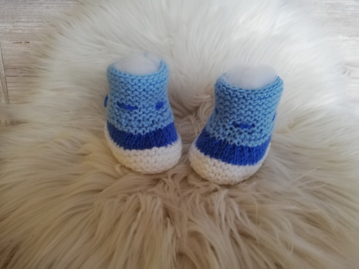 Strickanleitung Babyschuhe - ohne Nadelspiel - Sohlenlänge 10 cm