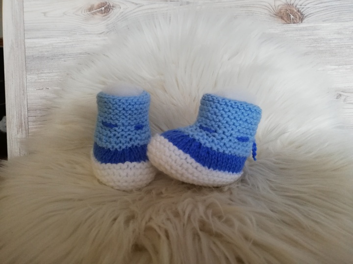 Strickanleitung Babyschuhe - ohne Nadelspiel - Sohlenlänge 10 cm