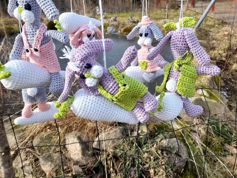 Hasenbande Mobile,  Häkelanleitung