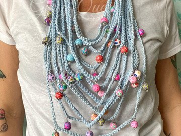 Häkelanleitung BeYourQueen – Boho Kette mit Perlen Anfängerfreundlich