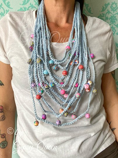 Häkelanleitung BeYourQueen – Boho Kette mit Perlen  Anfängerfreundlich