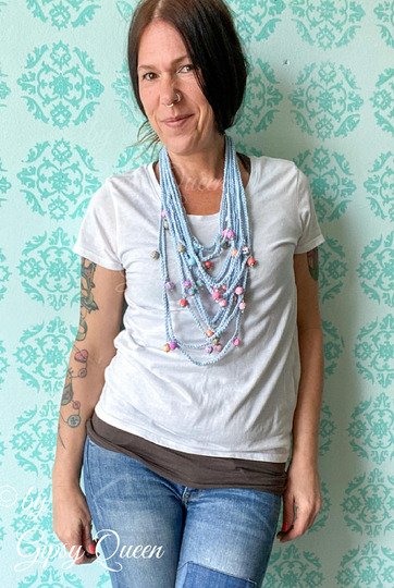 Häkelanleitung BeYourQueen – Boho Kette mit Perlen  Anfängerfreundlich