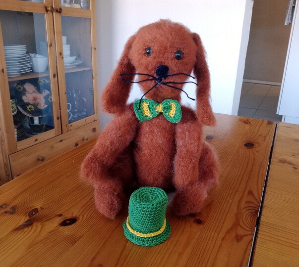 Anleitung Harry Hase mit Zylinder, Fliege und Möhre