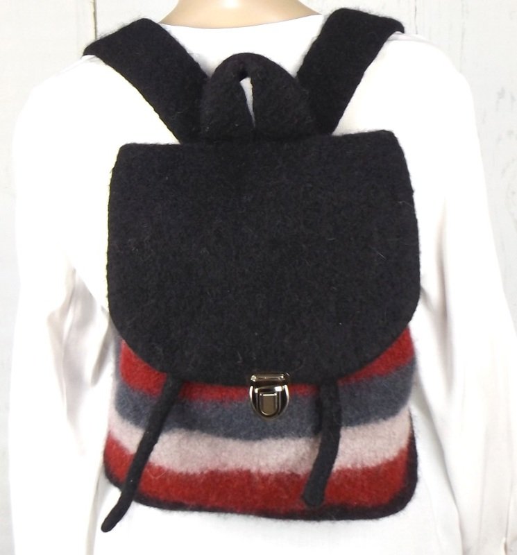 Strickanleitung Rucksack "Wanderlust" - Bild 6
