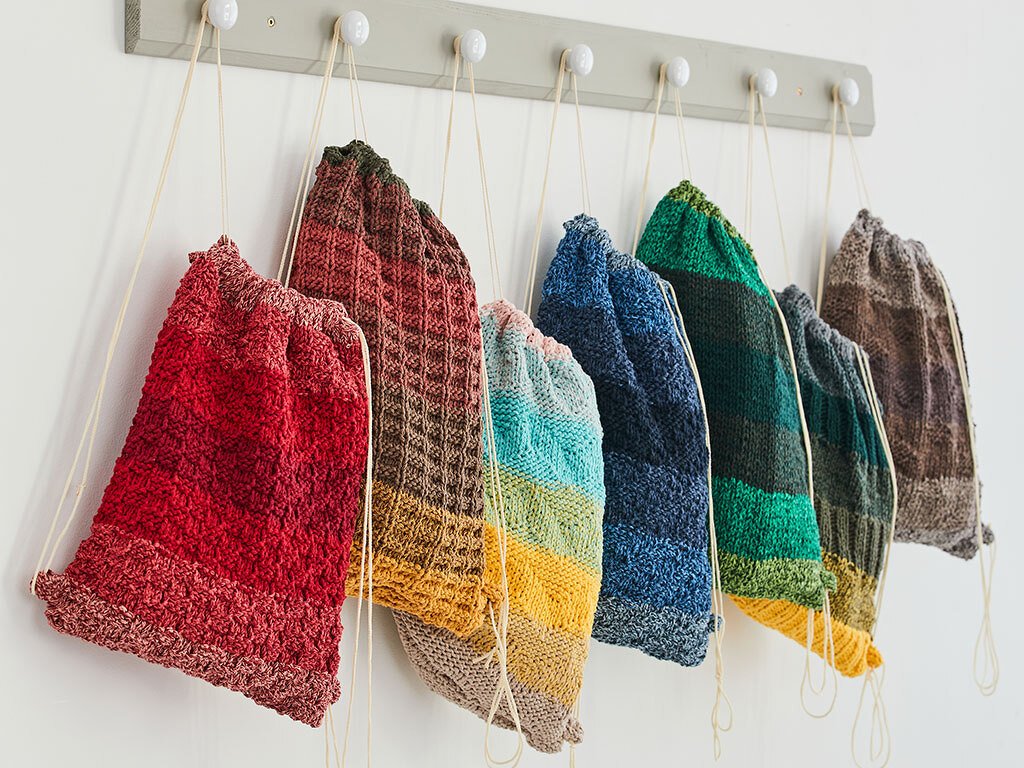 GESTRICKTE RUCKSACKBEUTEL