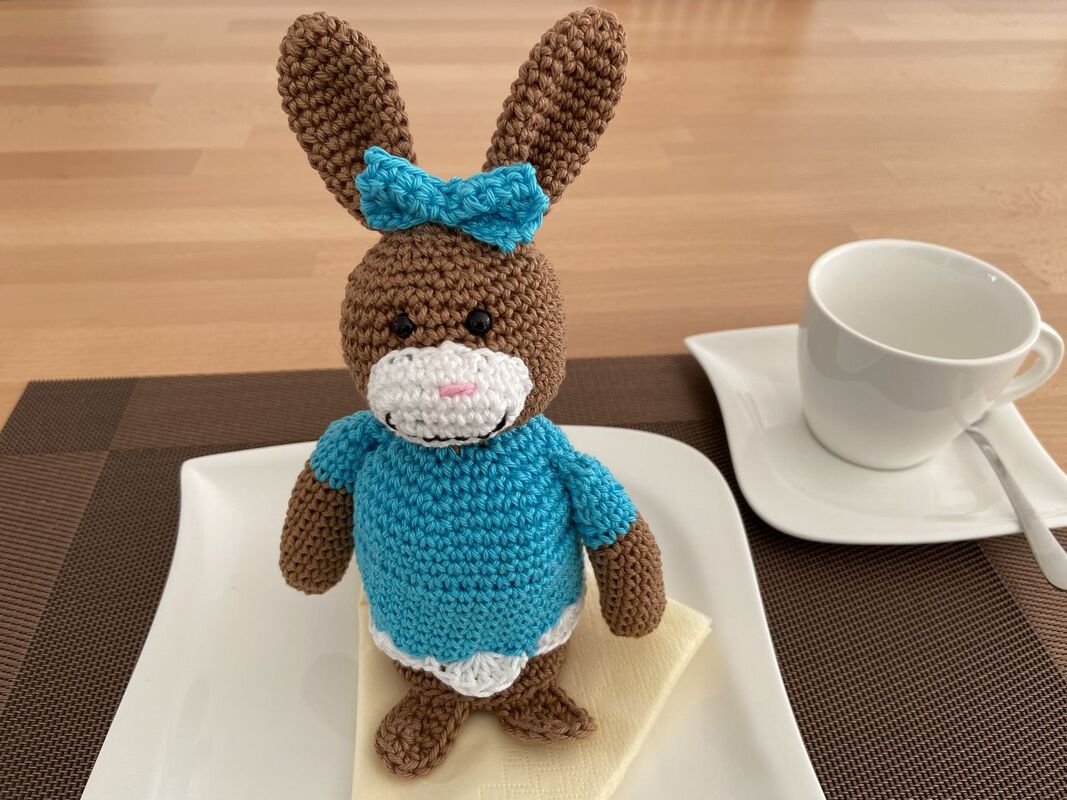 Häkelanleitung - Osterbox "Hasenmädchen"