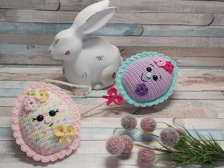 Häkelanleitung Kunterbunte "Ostereier-Anhänger/Blumenstecker"