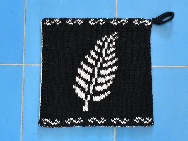 Double Knitting Pattern Potholders "Kiwi Love"