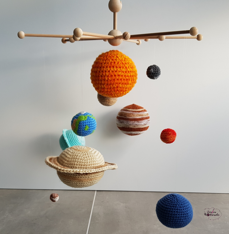 Häkelanleitung > Sonnensystem / Planeten Mobilé < - Bild 7