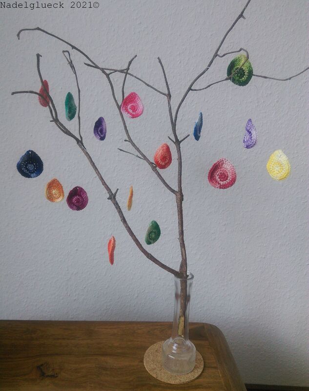 Anleitung Gehäkelte Ostereier - Anhänger für den Strauß - Bild 5