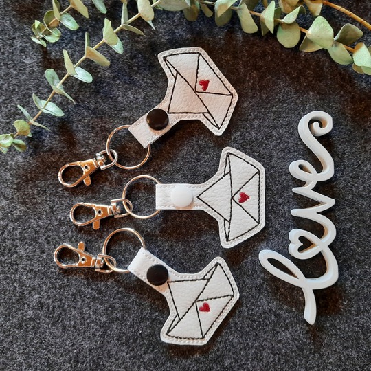 ITH Stickdatei Schlüsselanhänger Schiffchen