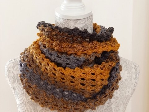 Frühlingsloop mit Noppen