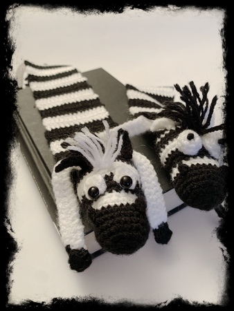 Pattern bookmark zebra - Crochet