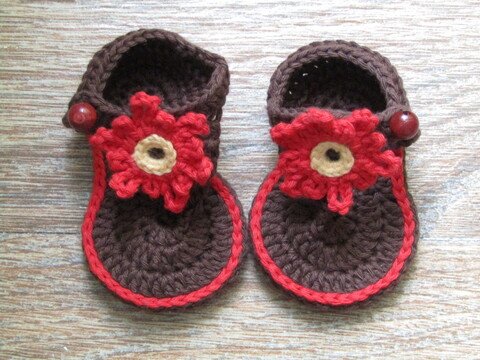 Häkelanleitung Babysandale Zehentrenner, 1 - 3 Monate