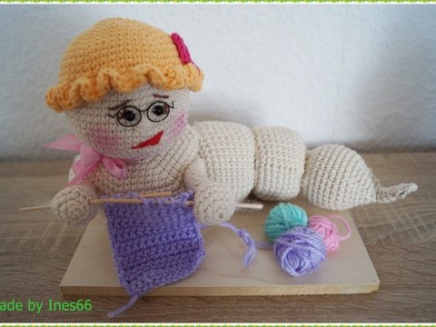 Dekofigur Handarbeitswurm Irmi Häkelanleitung